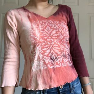 Authentic 90s tie-dye lettuce hem